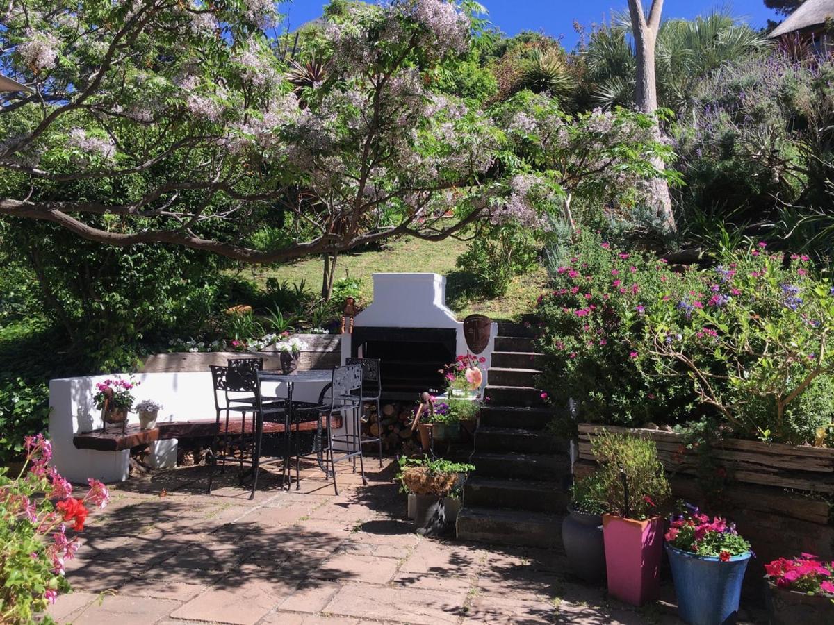 Oceangolf Guest House Noordhoek Exterior photo